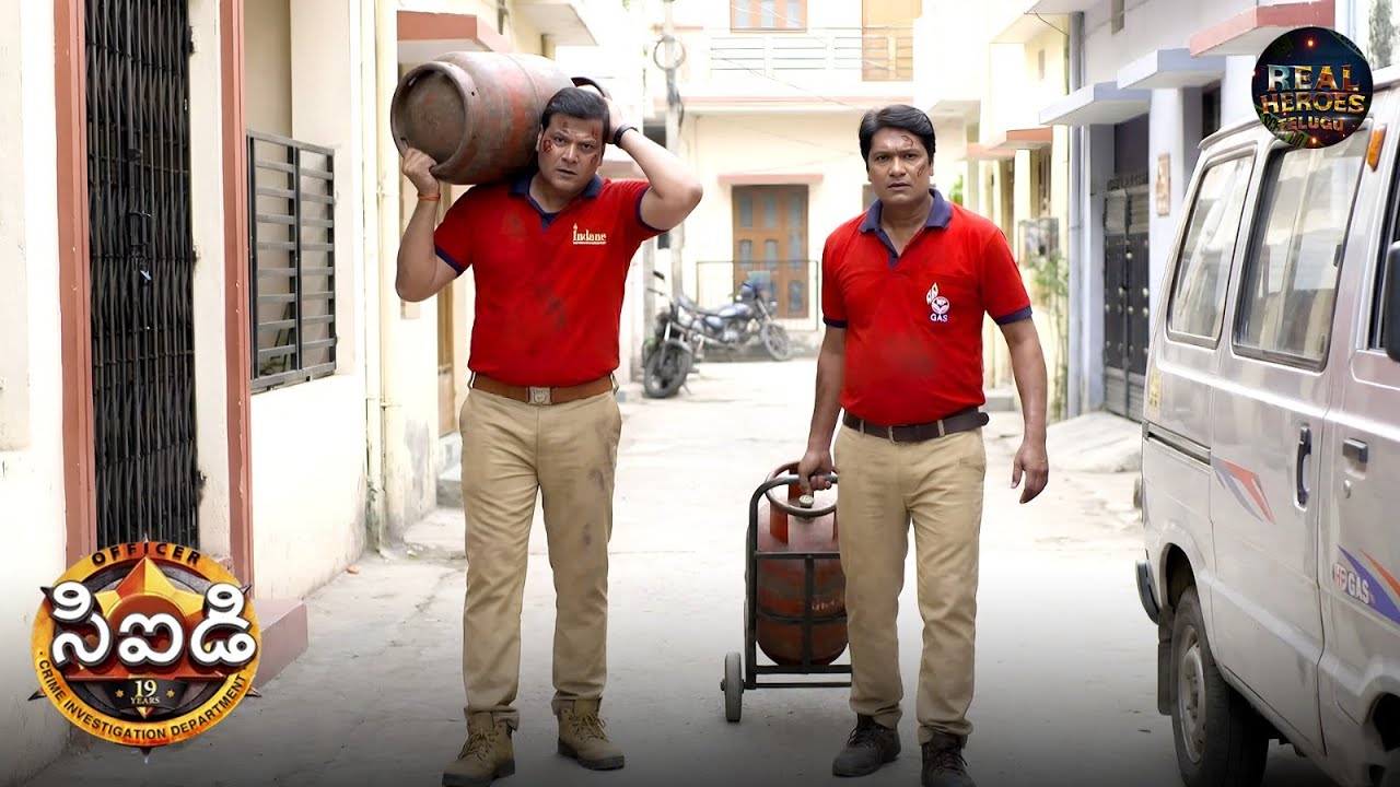 ACP ఇంట్లో గ్యాస్ సిలిండర్ చెడిపోతుంది, దయా మరియు ఫ్రెడ్డీ కొత్త సిలిండర్‌తో వస్తారు | CID Telugu