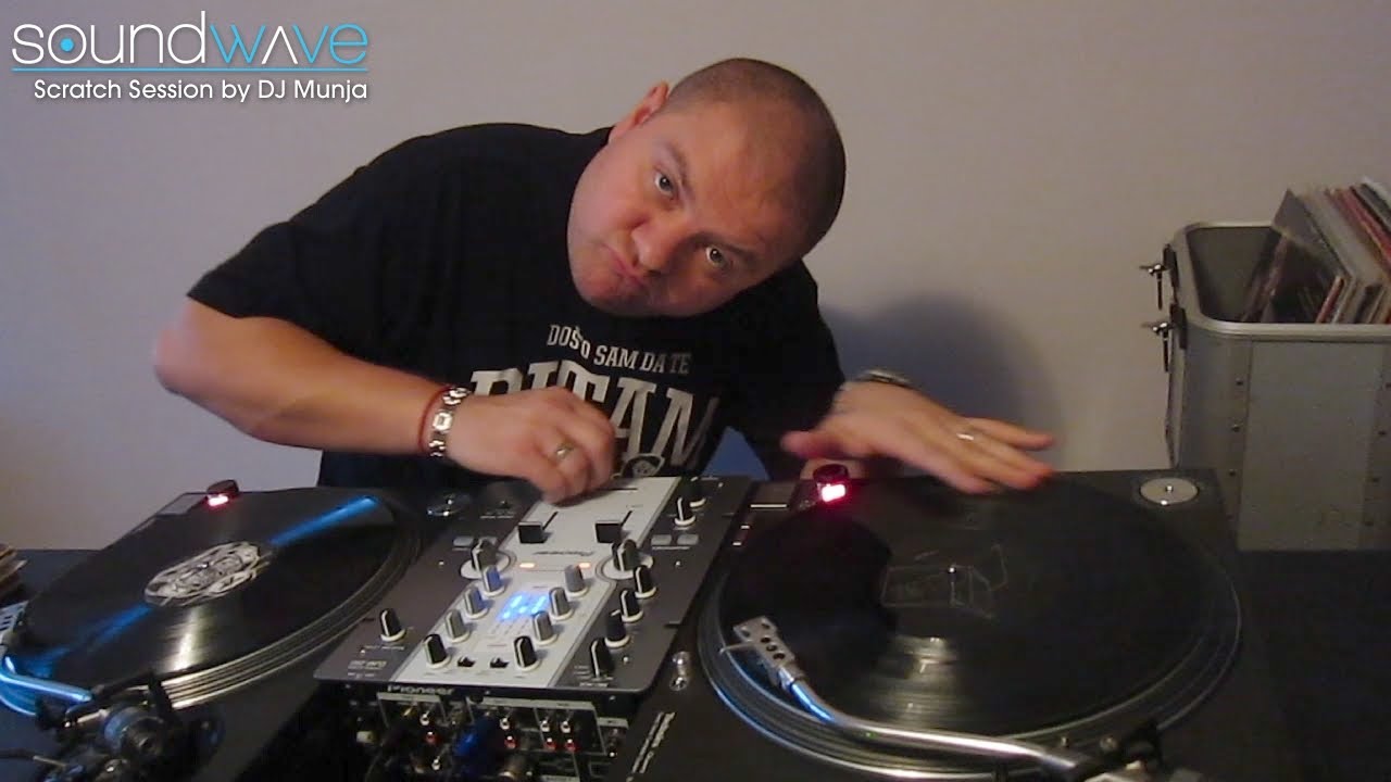 DJ Munja - Scratch Session in Soundwave Studio :-)