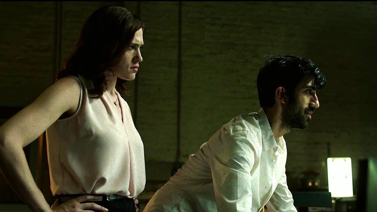 Мужчина изучил нейробиологию и позвал домой девушку, чтобы она помогла починить его мозг