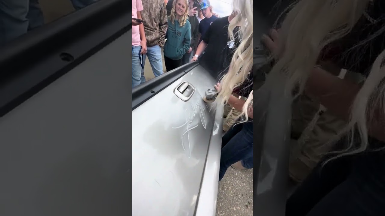 LINDSAY BERCOSKY SIGNATURE