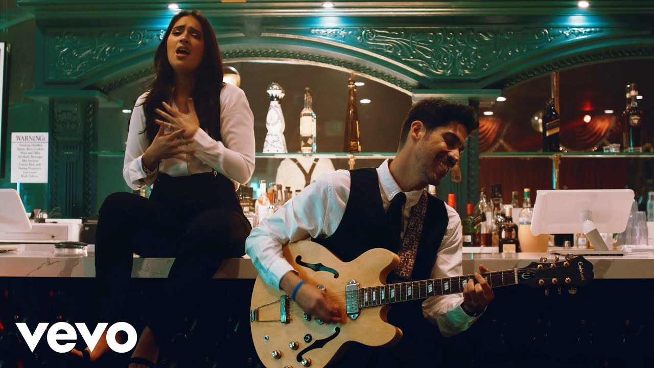 Bruno Romano, Elisa Gonz&aacute;lez - Chica de Verde (Video Oficial)