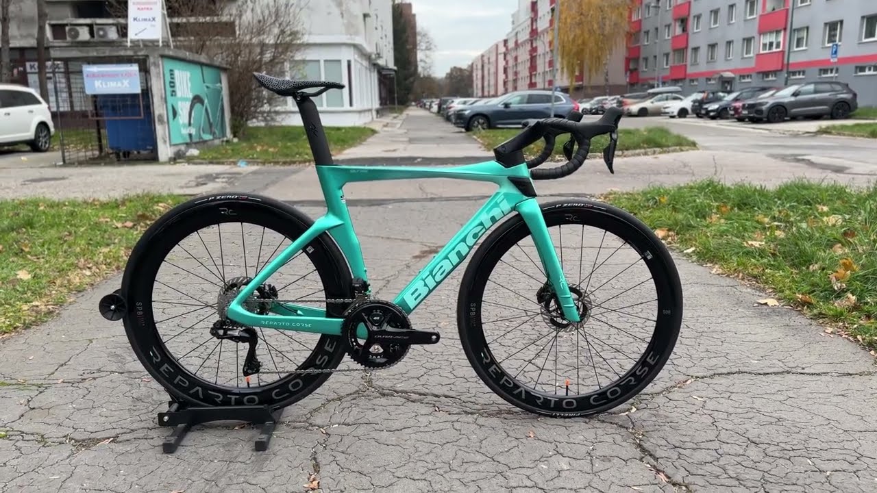 BIANCHI Oltre RC Dura Ace Di2 - walkaround