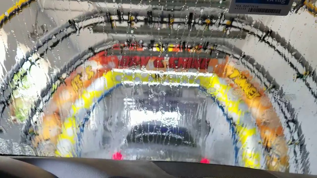 World's Longest Car Wash! The Buc-ee's Car Wash in Katy, Texas
