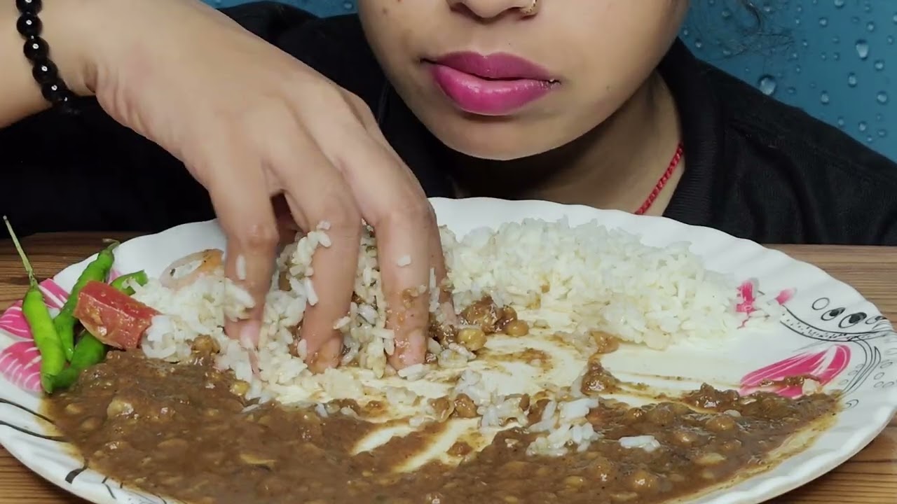 DESI STYLE CHHOLE  RICE WITH GREEN CHILL ll 🤤😋👍🏼ll FOOD CHALLENGE ll EATING CHALLENGE MUKBANG ll 😋