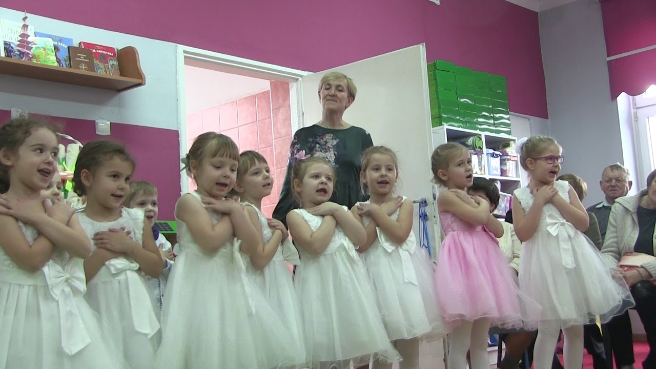 Moja babcia nie jest siwa.....