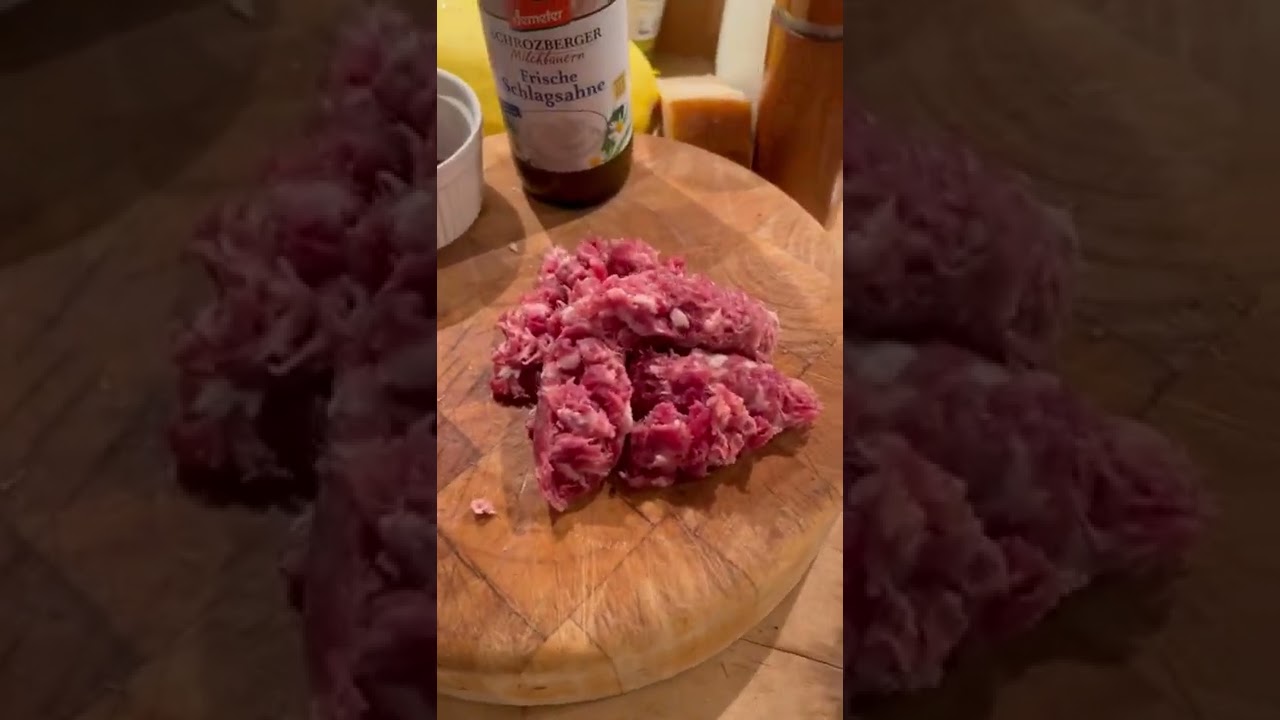 Penette alla Monzese mit Pasta Gentile, Zafferano abruzzese, Salsiccia und Panna.