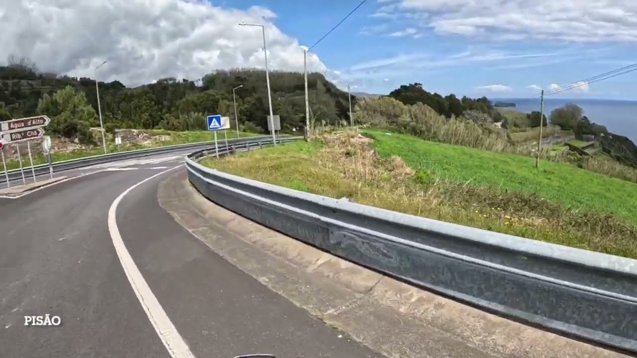 A ride with view of Azores Vila Franca Islet and Agua d'Alto beach