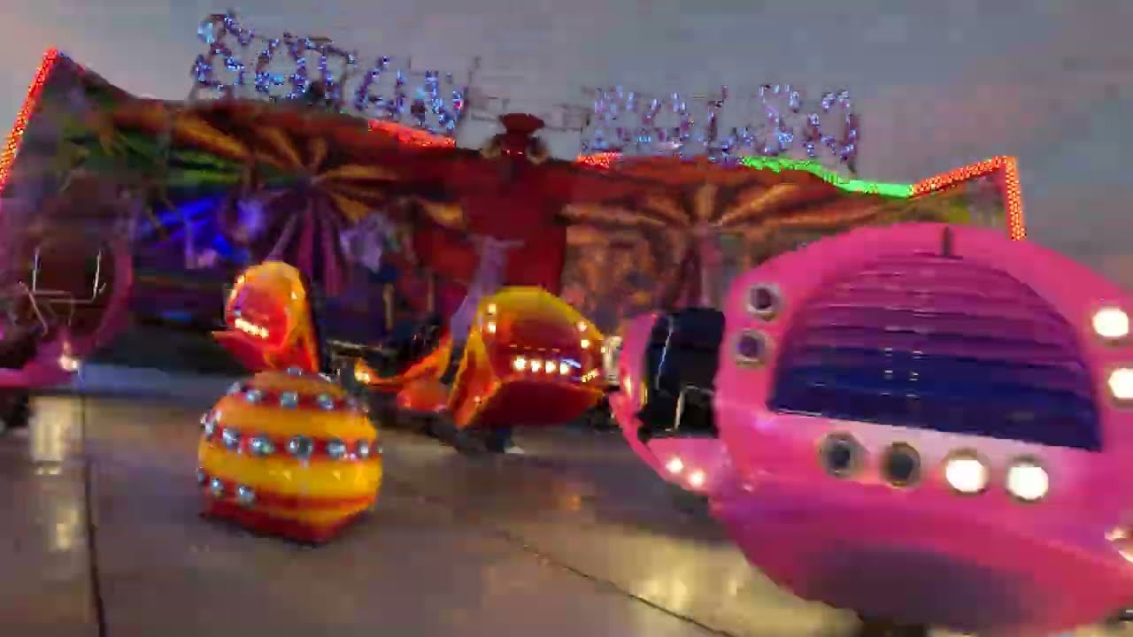 Satan Salsa - Bounet (Onride) / Paris - Foire du Trône 2024 / Kirmes Fahrgeschäft / Break Dance