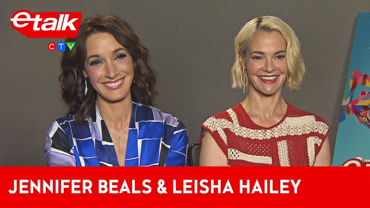 Jennifer Beals & Leisha Hailey say now is the perfect time for ‘The L Word’ to return | etalk