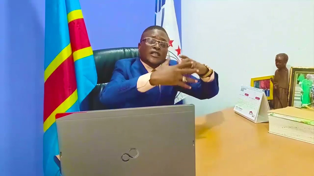 Maison commerciale &agrave; louer sur chauss&eacute;e 1&egrave;re entr&eacute;e N'djili place arr&ecirc;t et carrefour cecomaf