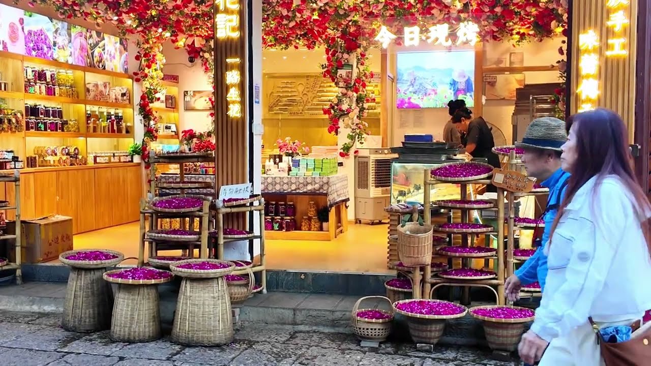 Day 2 in Yunnan | Exploring Shuanglang Ancient Town in Dali | Lakeside Stroll by Erhai