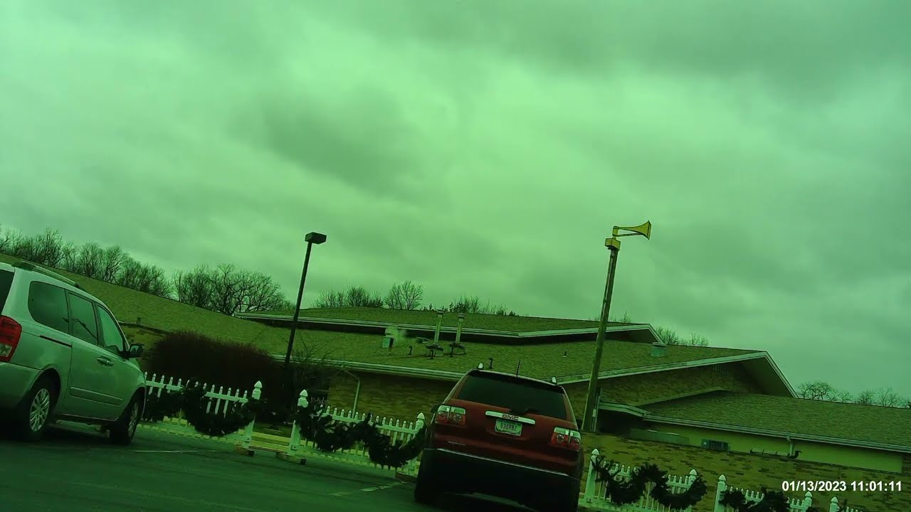 Muncie, IN Tornado Siren Test: Federal Sign and Signal Thunderbolt 1000 Short Alert 01/13/23