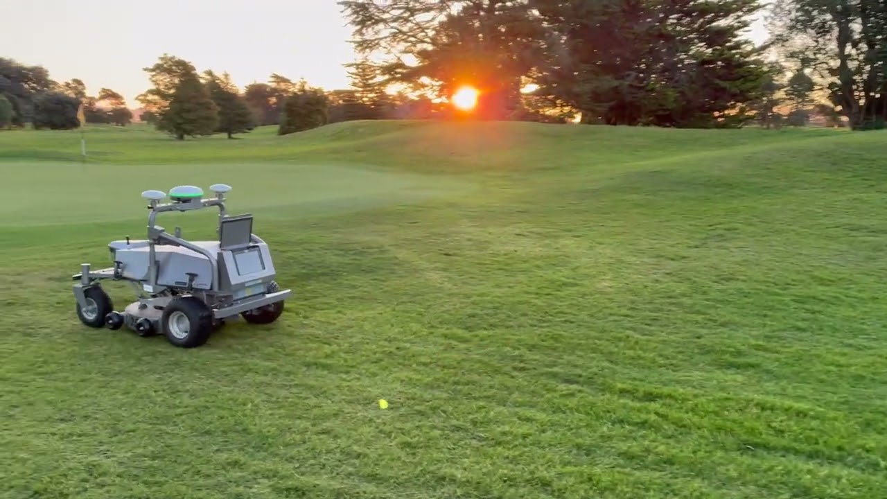 Watch the FJDynamics RM21 robotic mower in action on a golf course