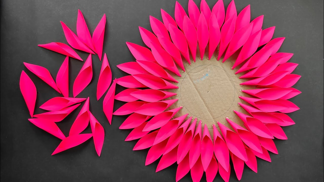 Beautiful Wall Hanging Ideas Using Earbuds/Paper Craft /Wall Decoration DIY/Wallmate/Craft Ideas ||