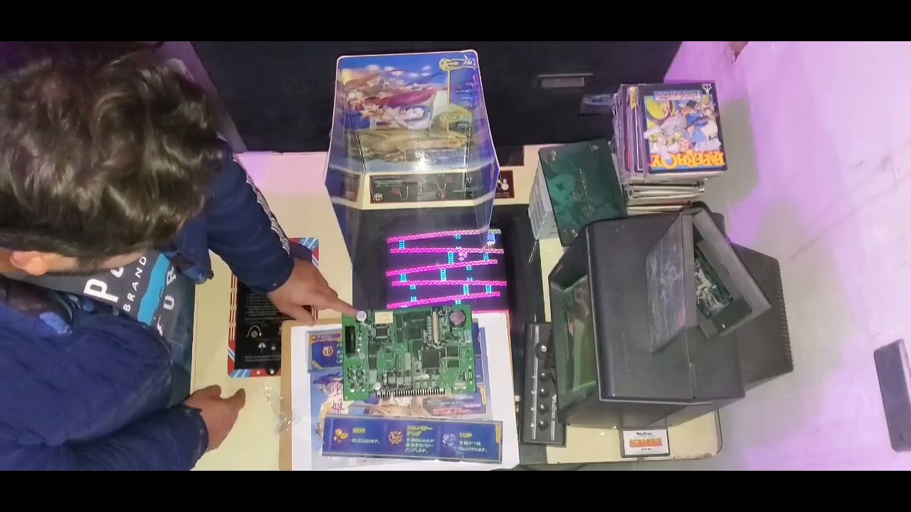 Otro unboxing de un juego de arcade