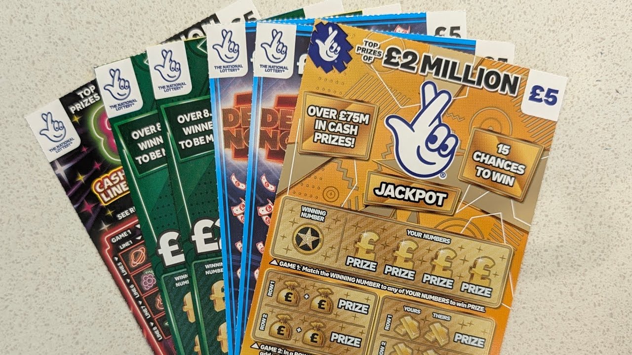 Набор лотерейных скретч-карт Allwyn National Lottery в Великобритании стоимостью 30 фунтов стерли...