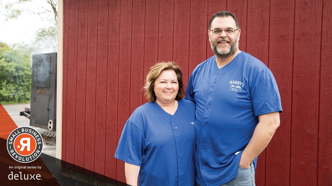'Harry’s Old Kettle Pub & Grill’ Turns Restaurant | Small Business Revolution - Main Street: S1E2