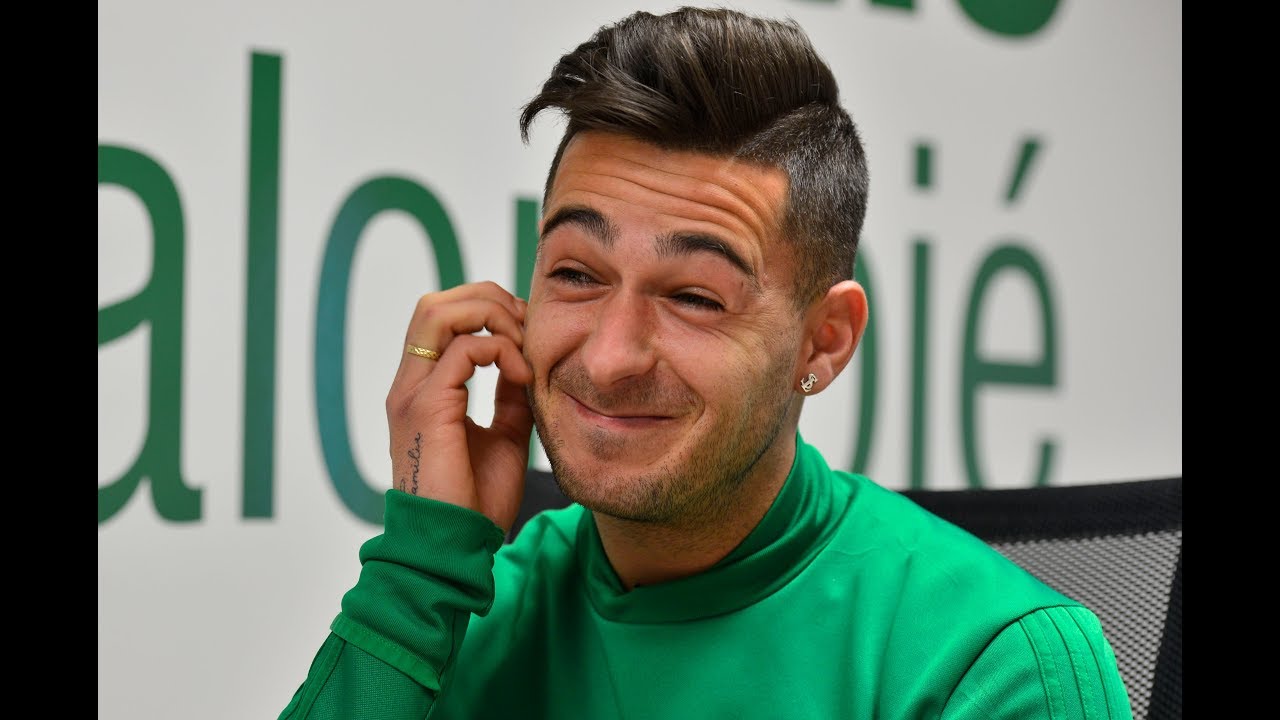 Entrevista con Sergio León: Test sobre el Vestuario del Betis sin Hablar de Fútbol
