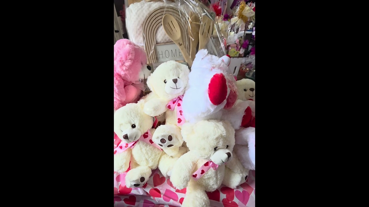 Basket Designers what not to buy in Teddy Bears! 