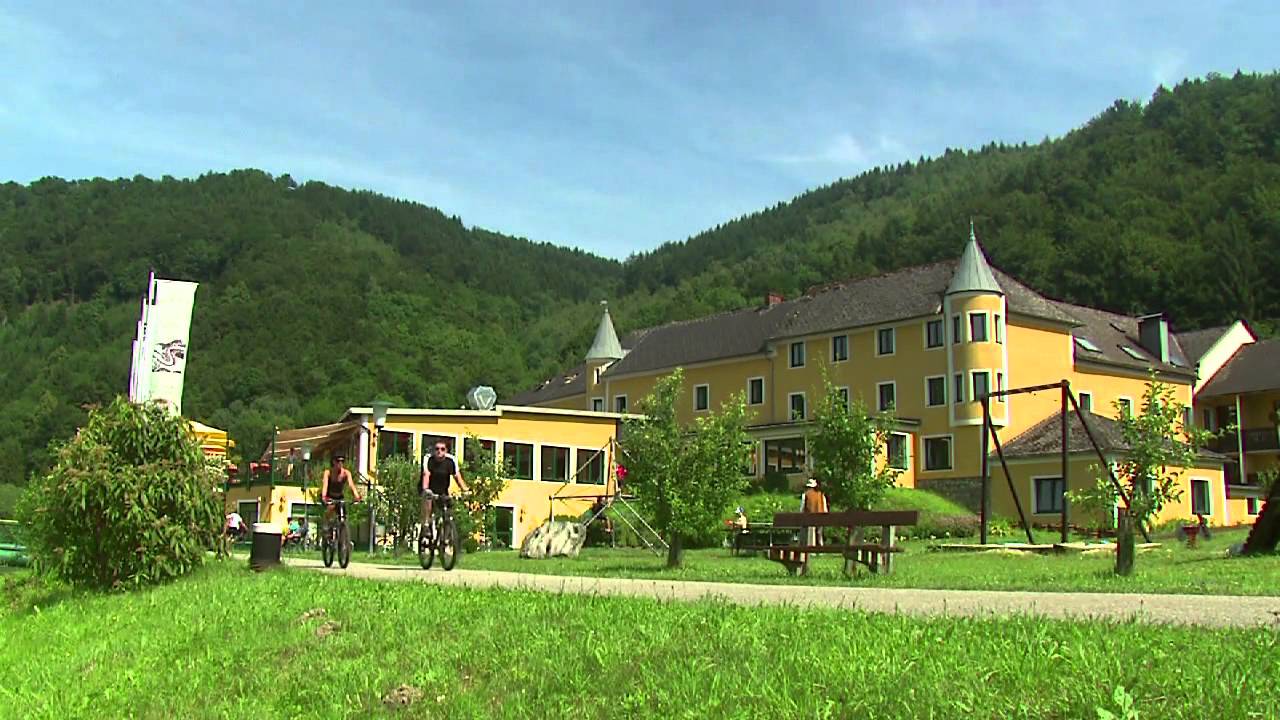 ****Hotel Donauschlinge