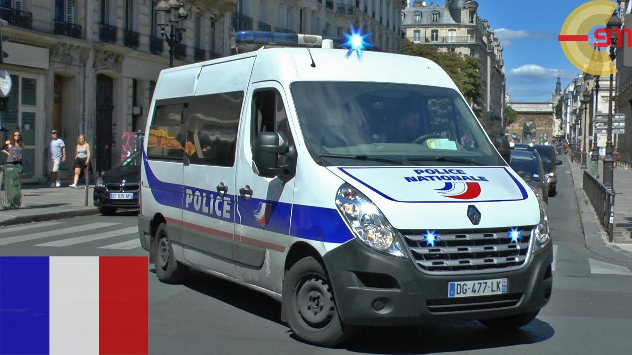 [PARIS] Police van en urgence | Police Van responding with siren and lights