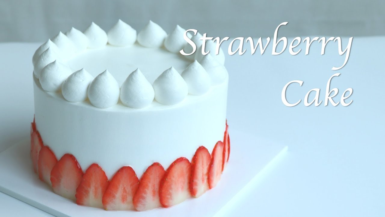 딸기 생크림케이크 🍓엣지살리는 아이싱방법/strawberry cake and how to ice the fresh cream cake/