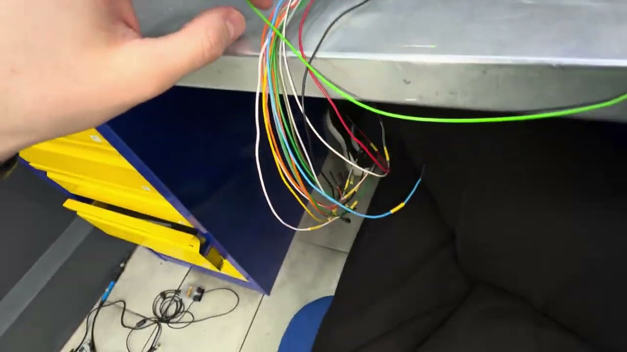 Чип-тюнинг - EDC17CV44 считывание комбилоадером HOWO SITRAK 2025 SCR off