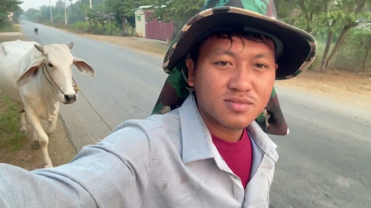 After finishing the fences on our property, we’re cooking up some duck Samlor with Kroeung