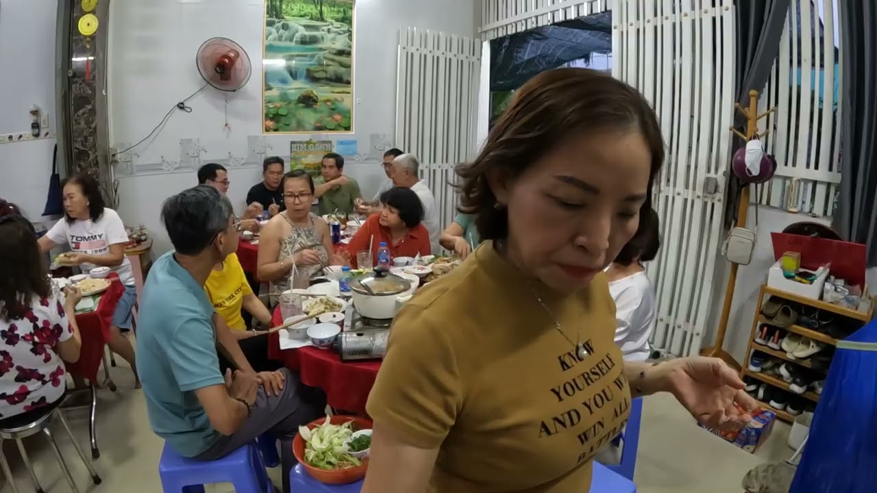 Họp  mặt P8 tại nhà Nhan