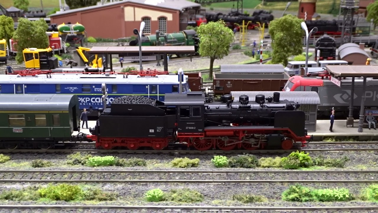 Okiem na makietę - lokomotywa BR 37 1009-2 firmy ROCO