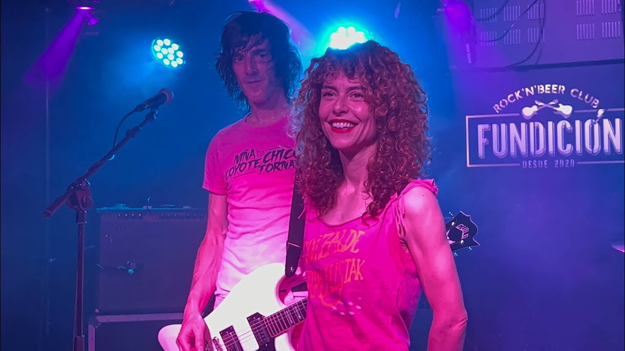 NIÑA COYOTE ETA CHICO TORNADO - Lainoa (Logroño - Fundición) 2023-05-27
