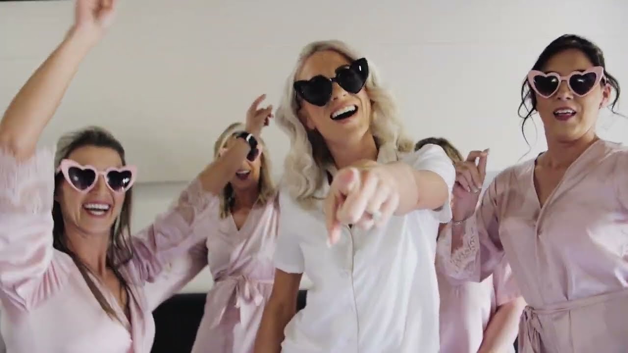 Wedding video | Kloofzicht Lodge & Spa | Johannesburg | Brett & Larissa   Truly amazing.
