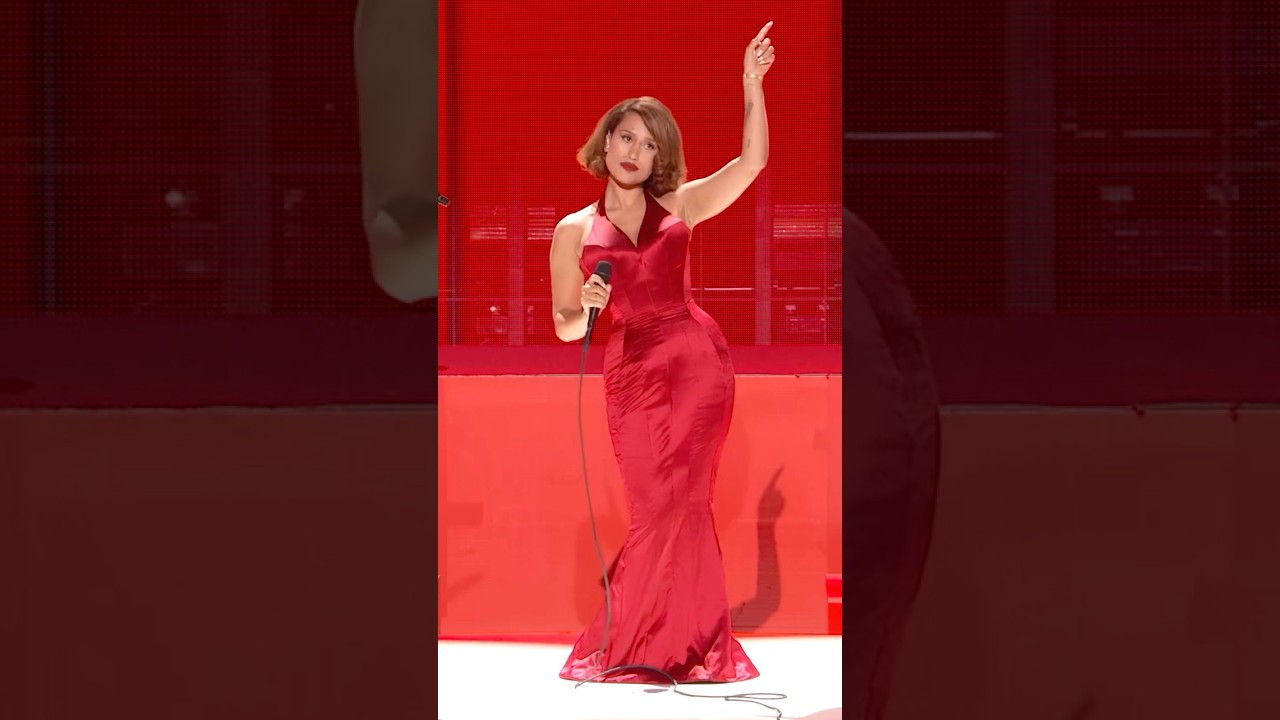 WHERE IS MY HUSBAND! at the iHeartRadio Music Awards🫀
