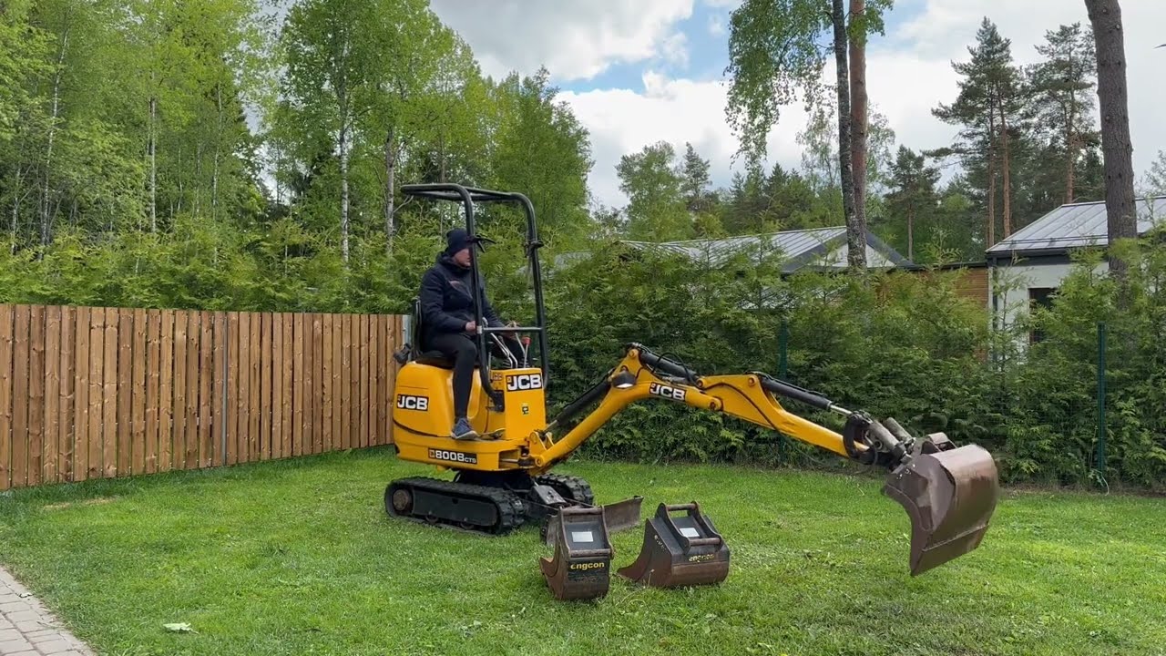 JCB 8008 CTS