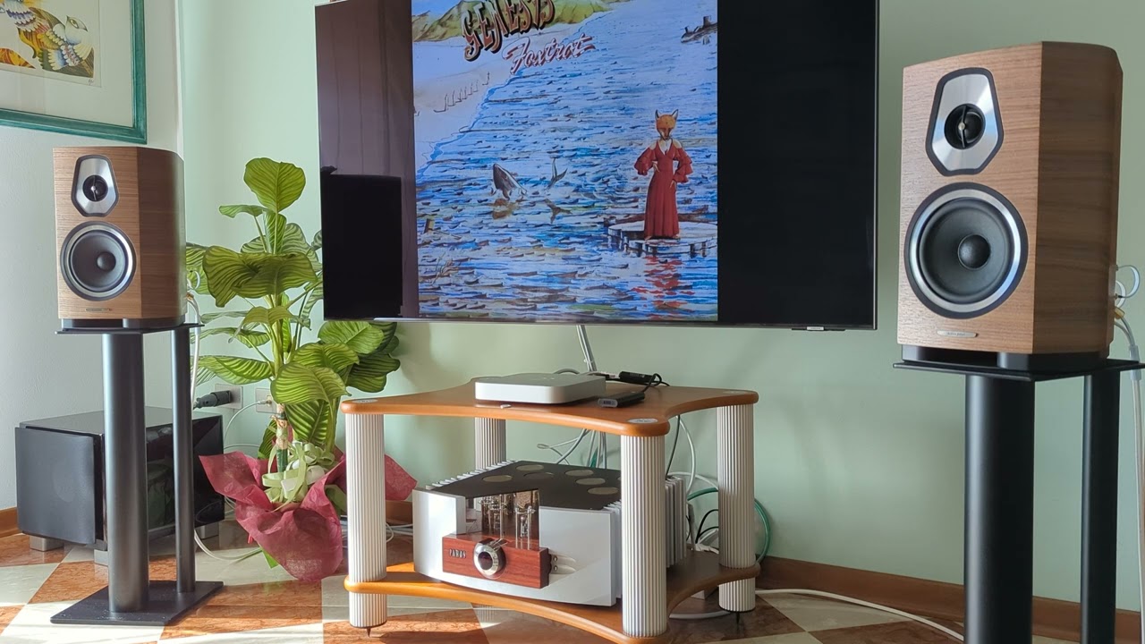 Genesis - Can-Utility And The Coastliners (Pathos Logos mkII + Sonus Faber Sonetto I)