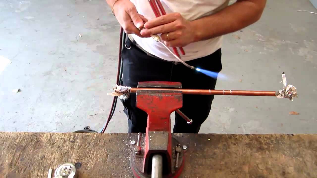 COMMENT COUDER UN TUYAU EN CUIVRE-TUTO VIDEO