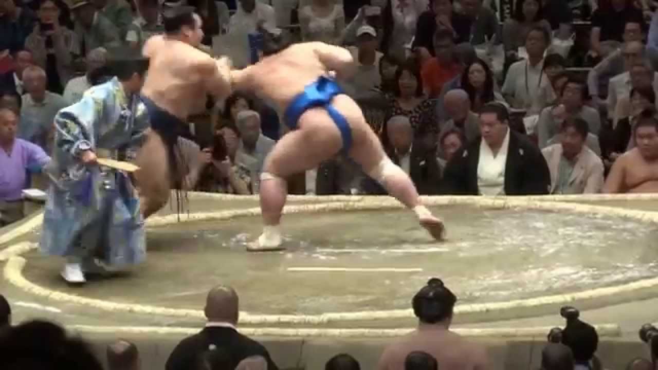 【大相撲】平成26年9月場所初日　鶴竜 対　常幸龍