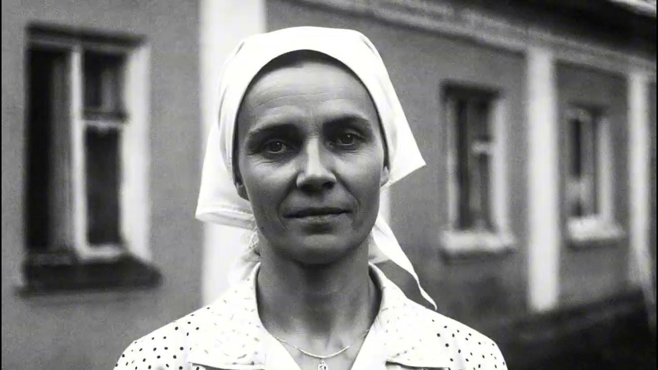 Серпухов, 1982 год. На рынке одна и та же женщина продаёт Домашний фарш.