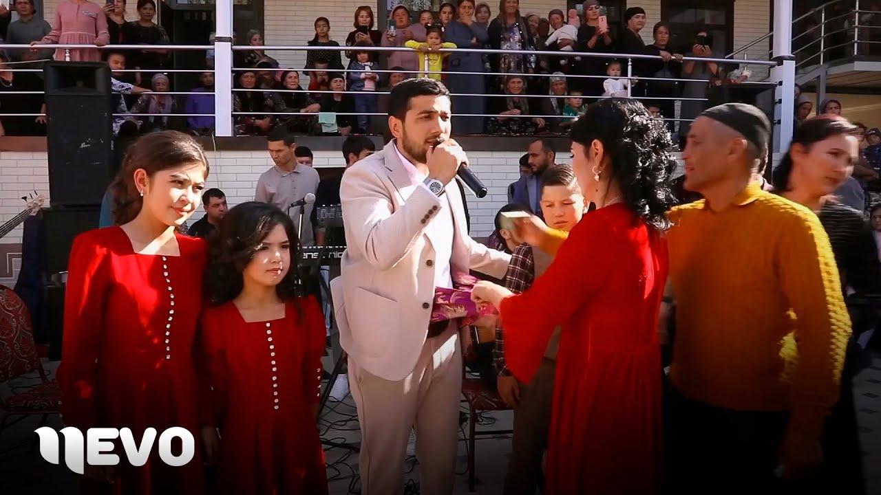 Jaloliddin Ahmadaliyev - Namangan, Pop tumani, Yangiyer qishlog'ida to'yda