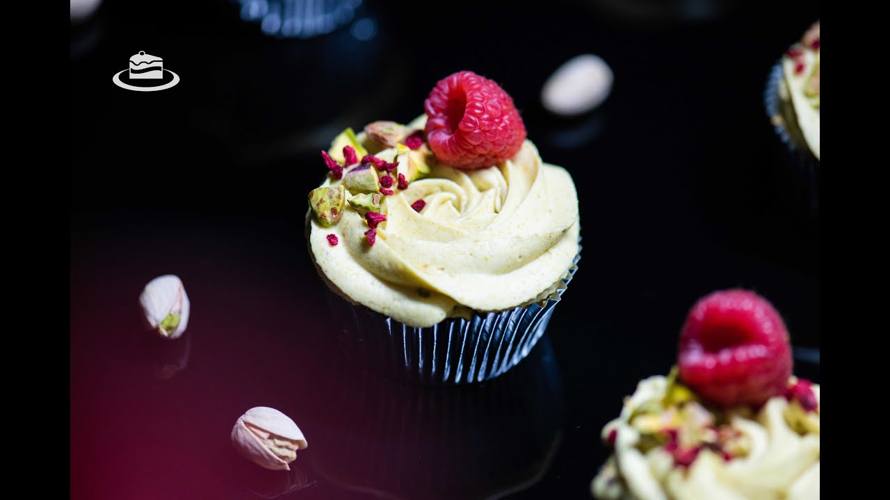 Cupcakes / Briose cu Fistic si Zmeura / Pistachio & Raspberry Cupcakes (EN. SUB.)