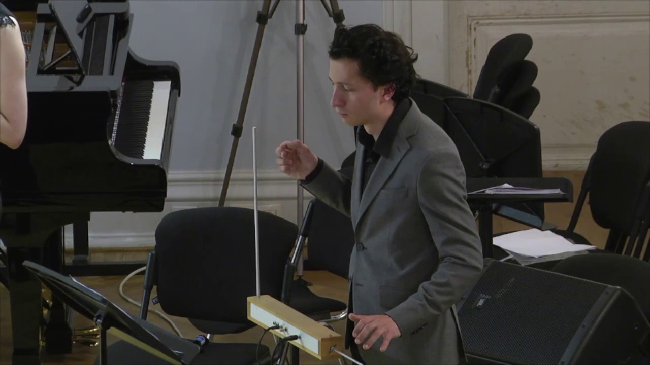 Peter Theremin - Boguslav Martinu Fantasie for theremin, string quartet, oboe,  and piano