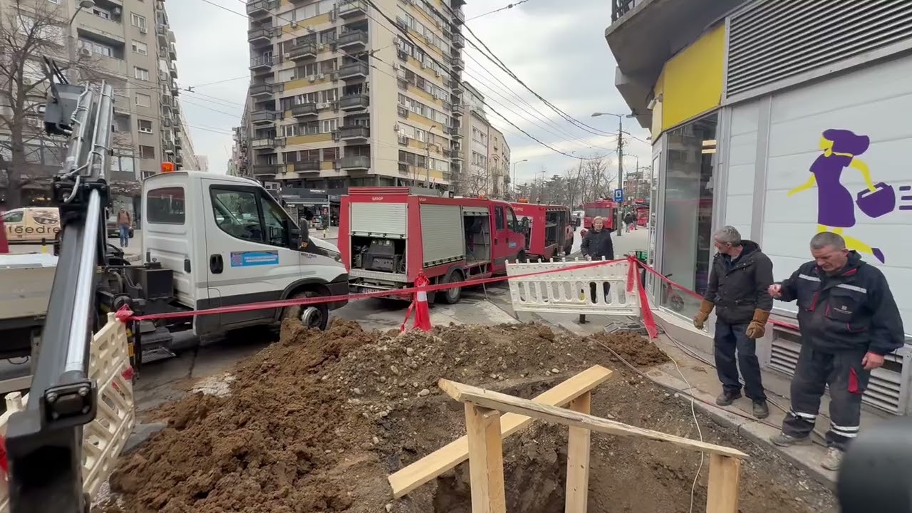 vracar.info - Лоциран квар на топловоду код Макензијеве и Соколске, радови у току