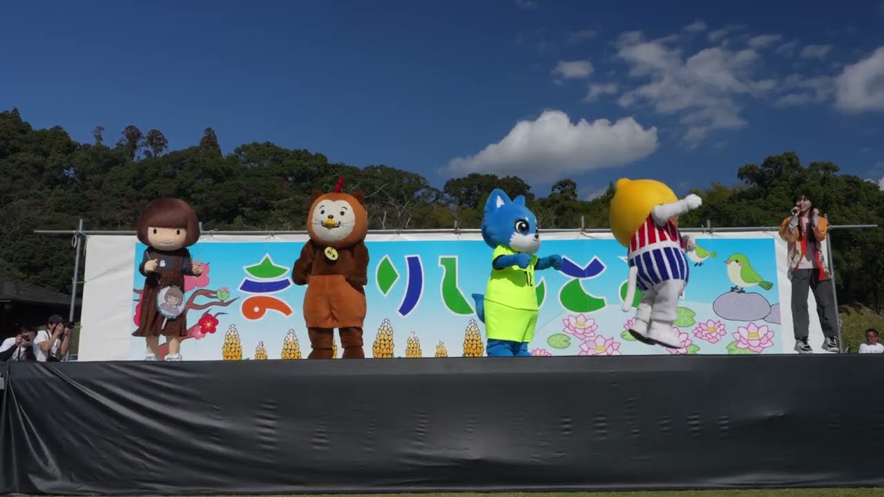 [みやざき犬]まつりしんとみ🌟キャラクターショー🤩一年ぶりに皆んなで「みやざき犬サンバ」踊ったワン🙌