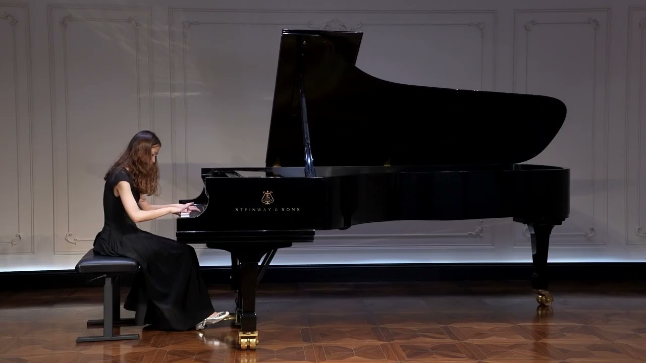 Piano Sonata in E♭ major Hob. XVI:52 + Chopin etude op.10 no.8