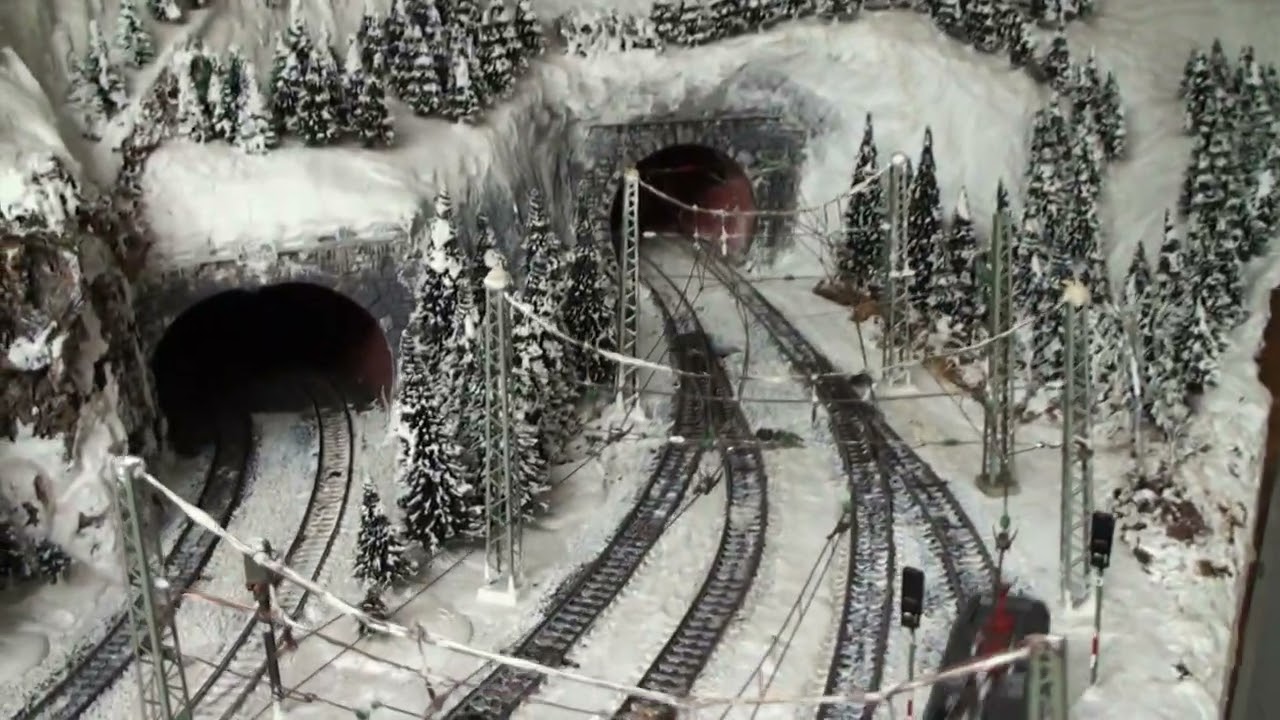 Vectron Night Jet: Märklin Modelleisenbahn Anlage