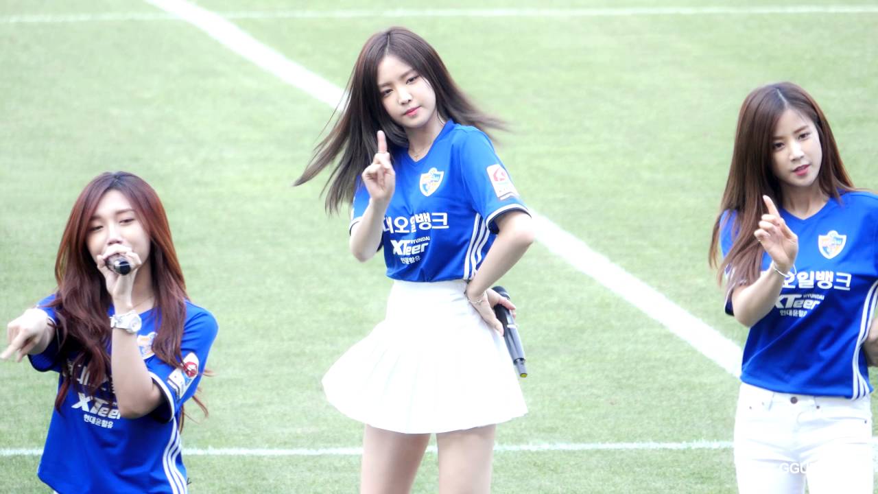 [fancam] 160619 울산문수구장 프로축구 축하공연 Apink 나은 Remember 직캠