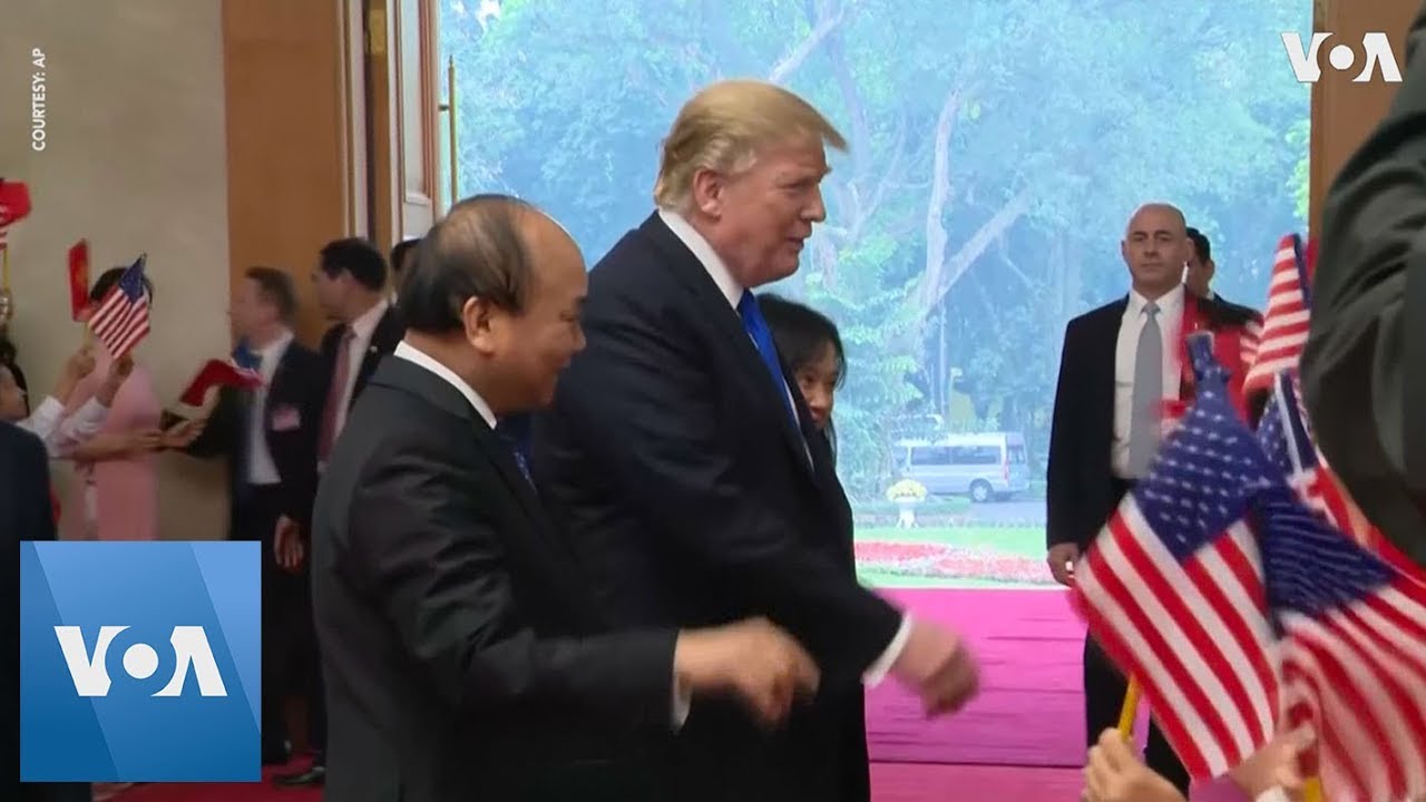 Trump Meets Vietnamese Prime Minister