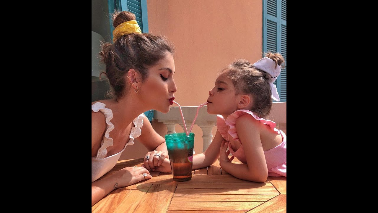 Best sketches ever among nour arida and her daughter ayla , cute ,funny and lovely نور عريضة وأبنتها