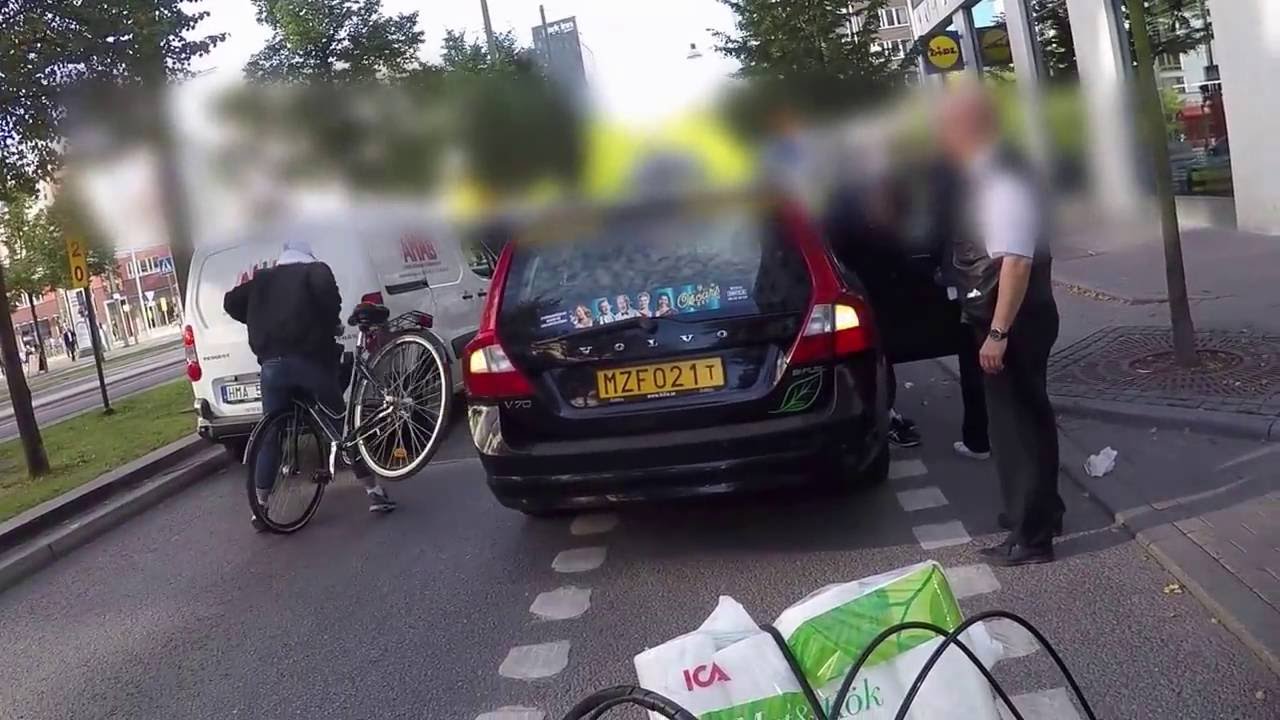 2016 09 26 Taxi i c fält, pixlade