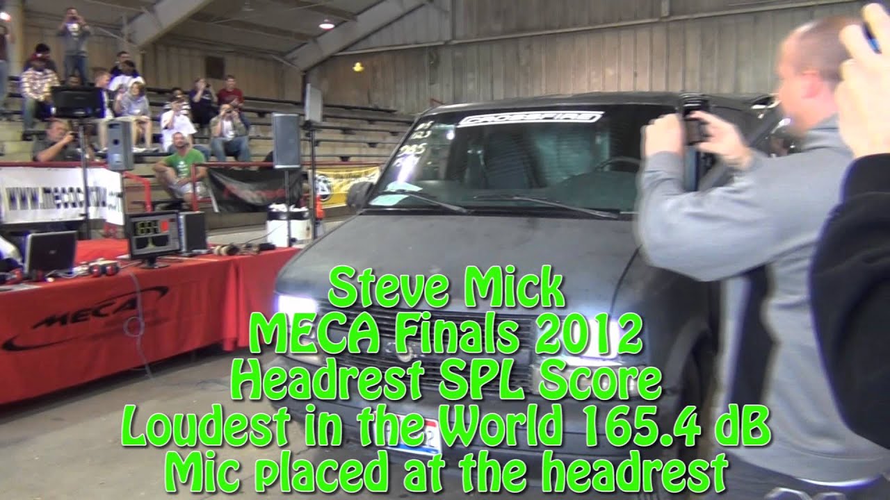 Showtime Electronics -  Checking out Steve Mick's Loudest Headrest SPL Vehicle at MECA